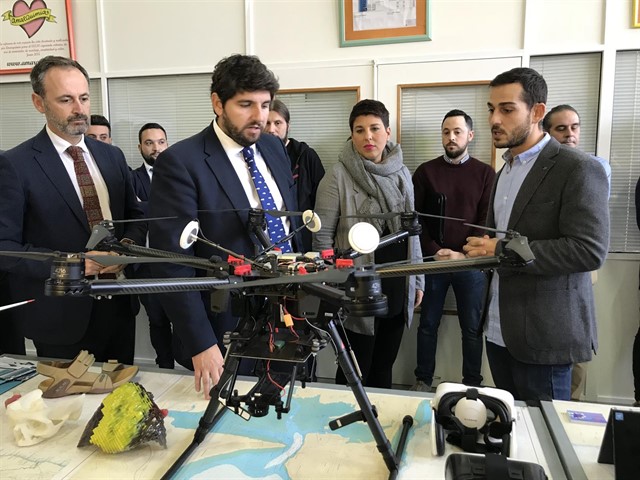 López Miras visita en Cartagena el Centro Tecnológico de la Energía y el Medio Ambiente y el CEEIC