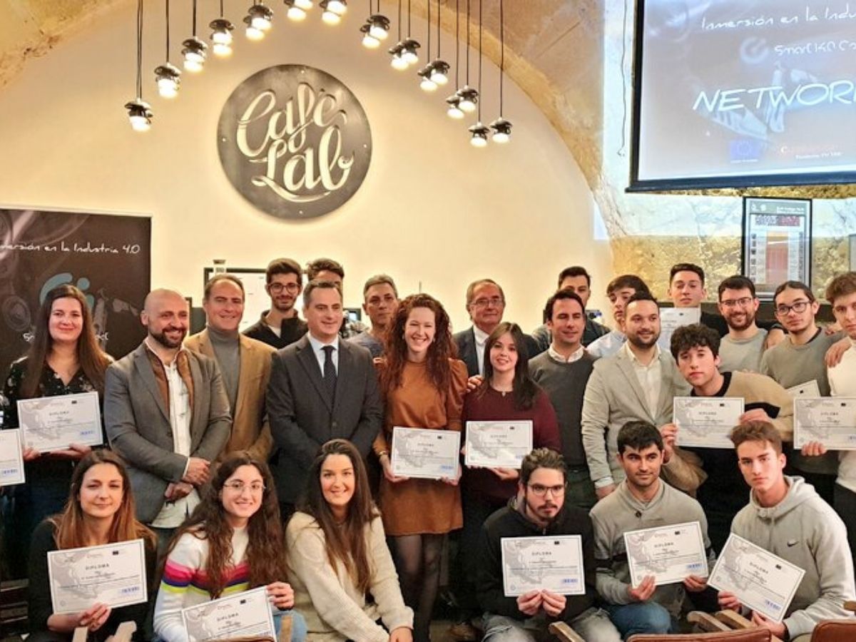 El Ceeic capacita a treinta alumnos para crear nuevos modelos de negocio basados en tecnología 4.0